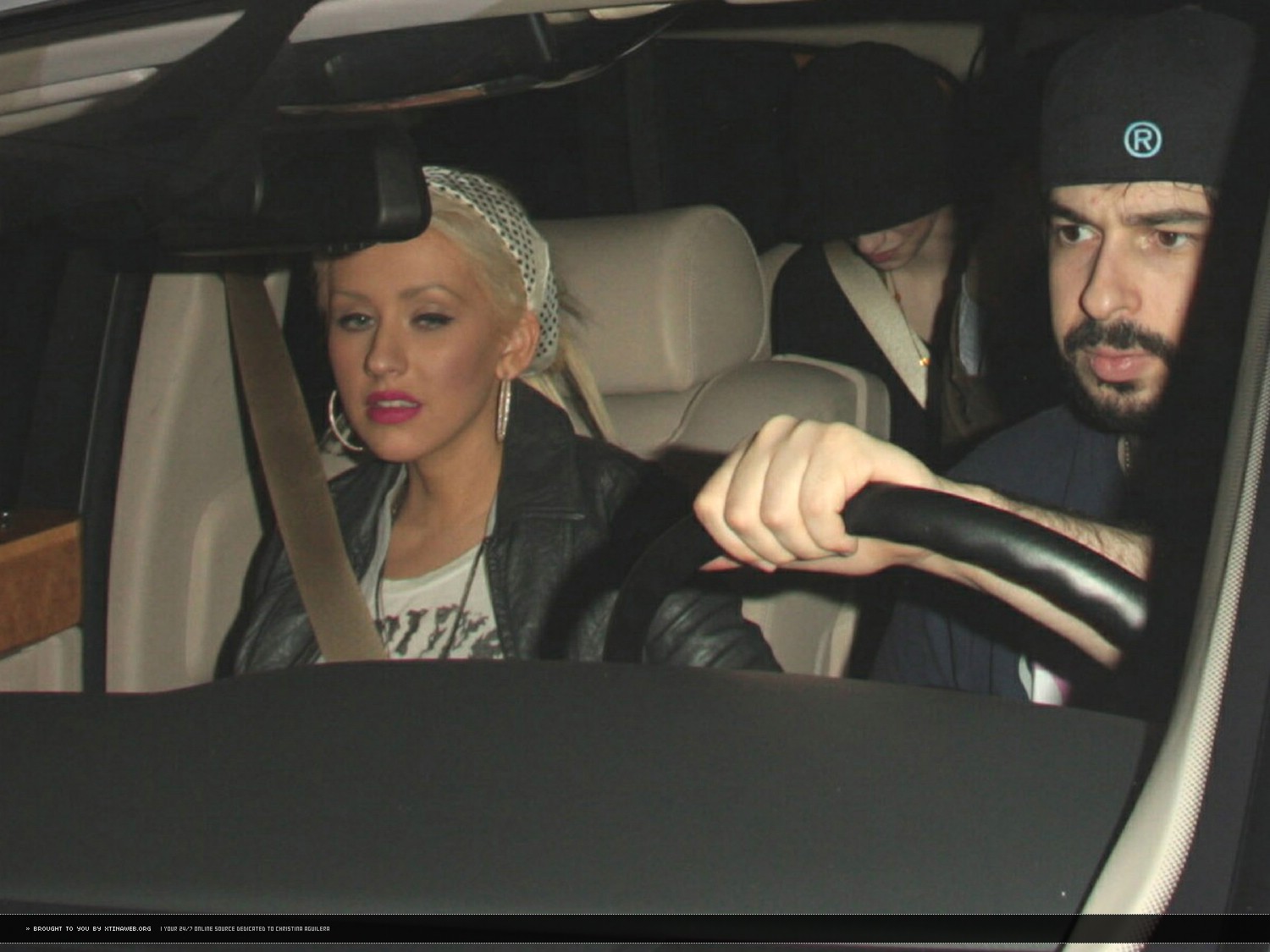 02~167.jpg 02~167.jpg