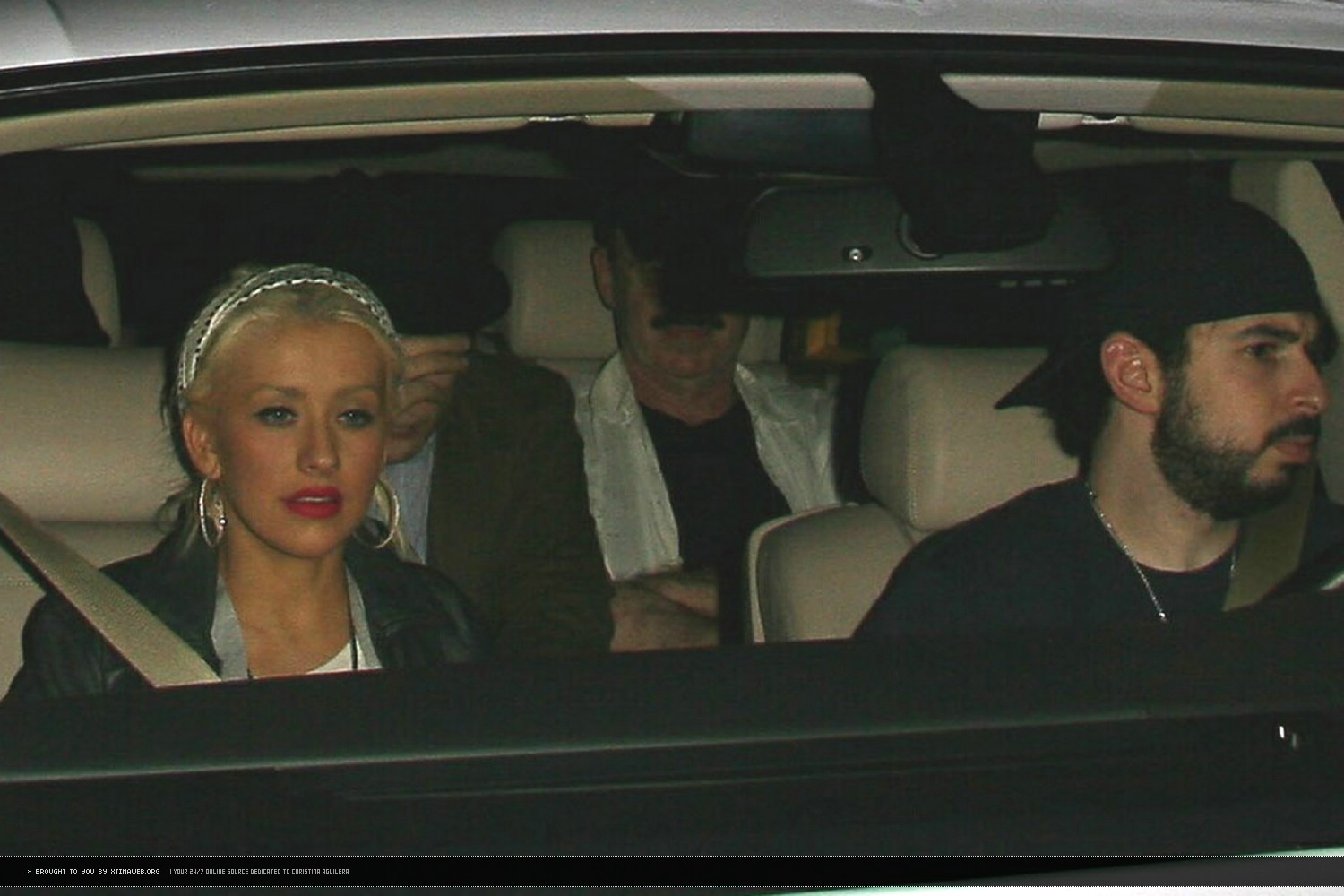 06~104.jpg 06~104.jpg