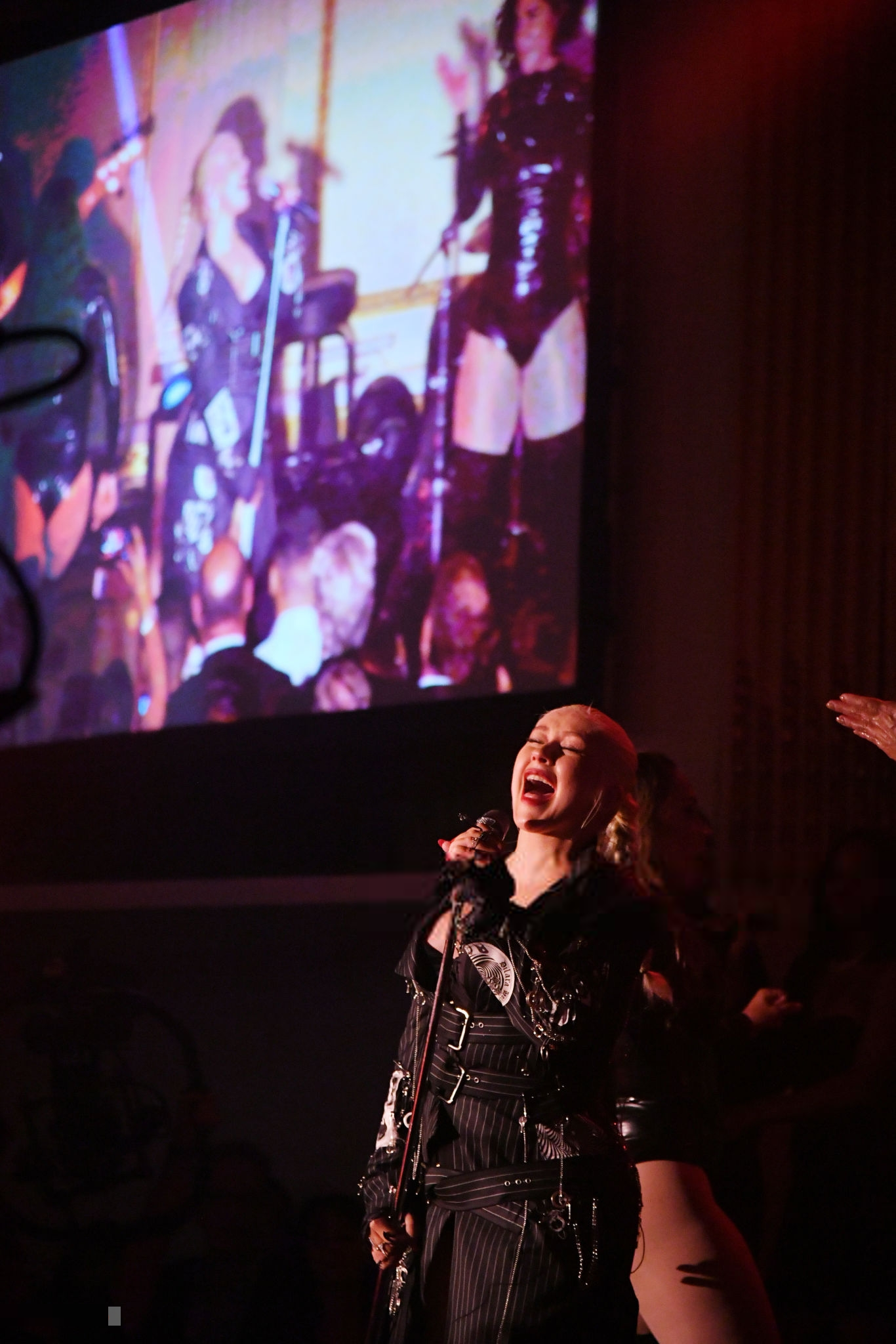 1028940570.png 1028940570.png