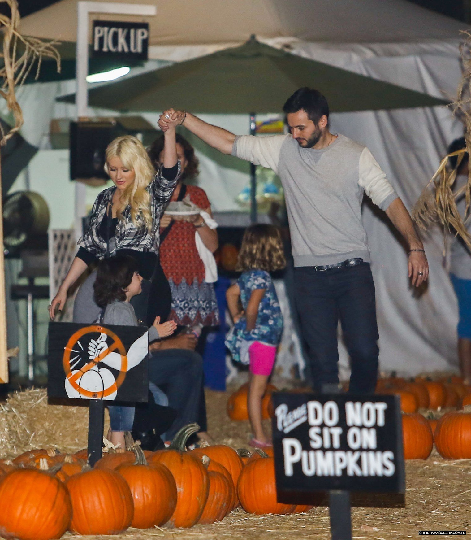 103025016.jpg 103025016.jpg