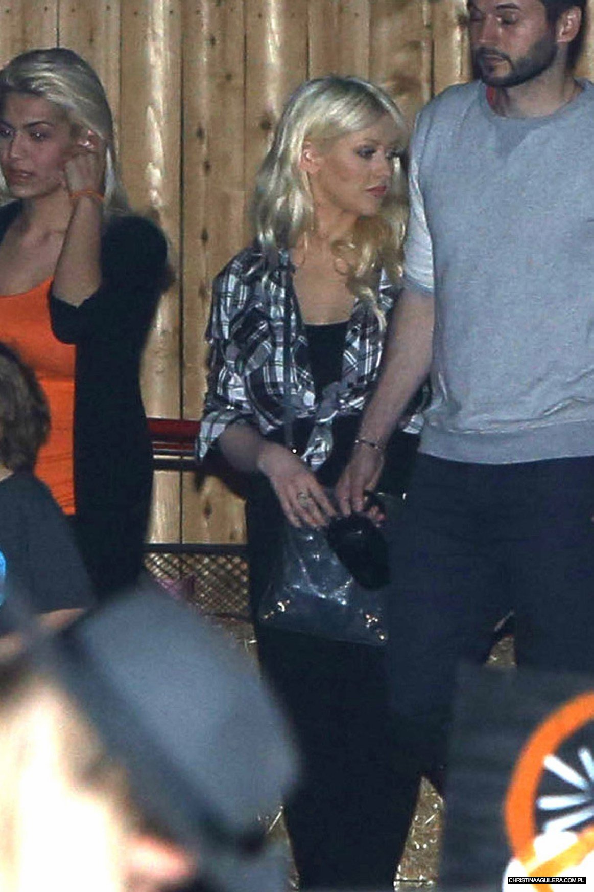 103025020.jpg 103025020.jpg