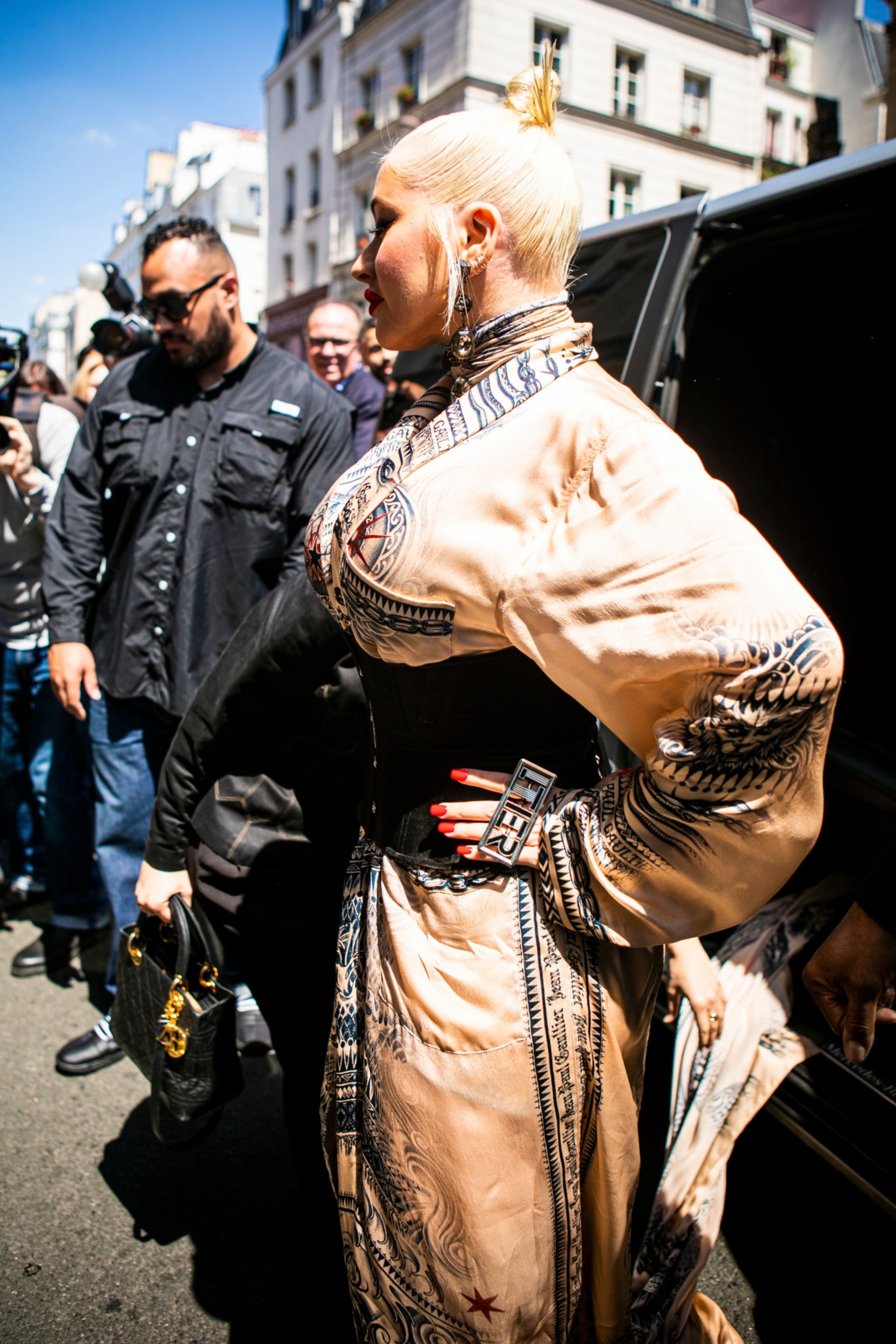 1162562390.jpg 1162562390.jpg