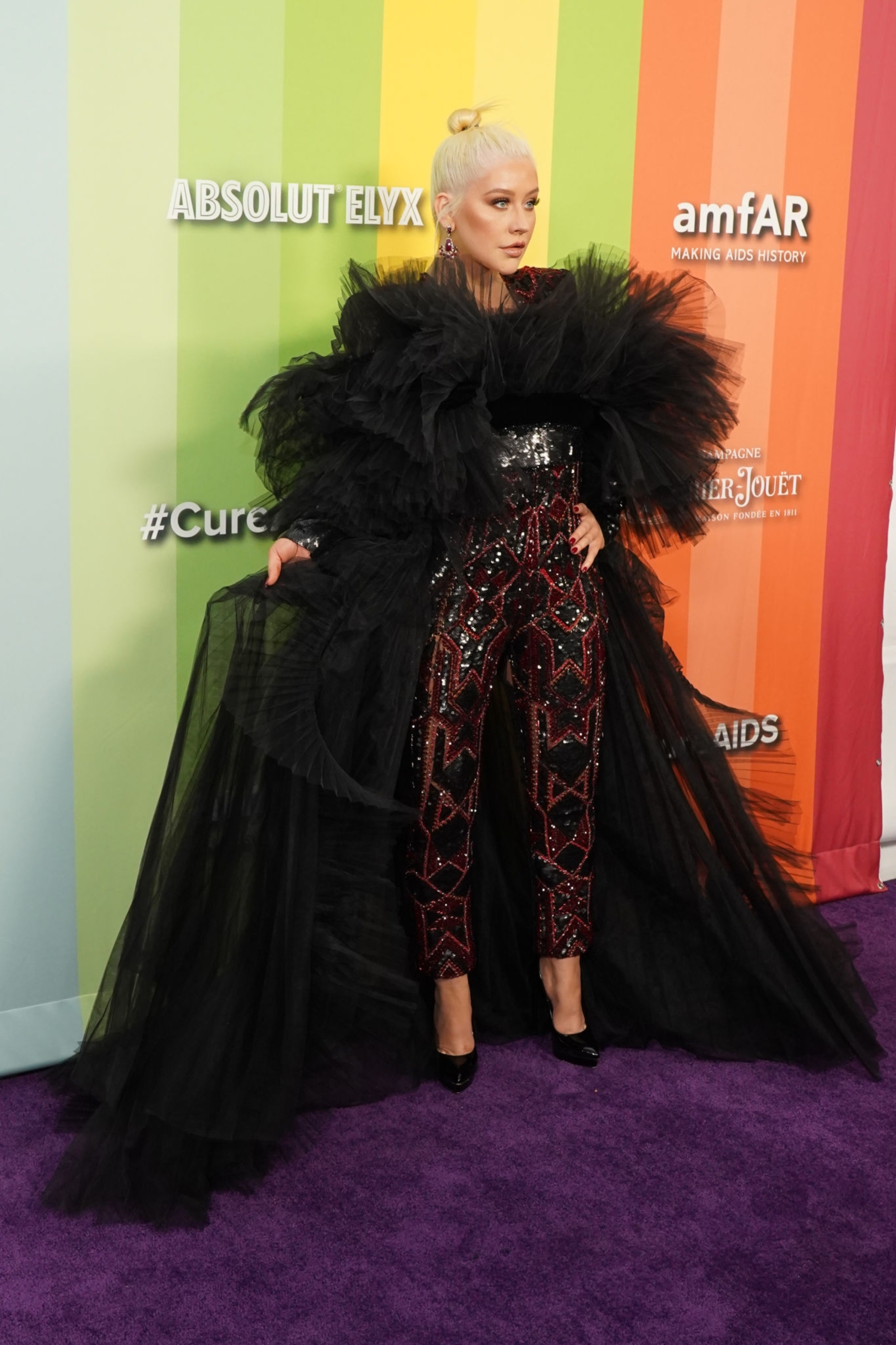 1180388988.jpg 1180388988.jpg