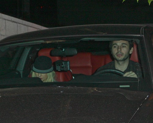 1247003.jpg 1247003.jpg