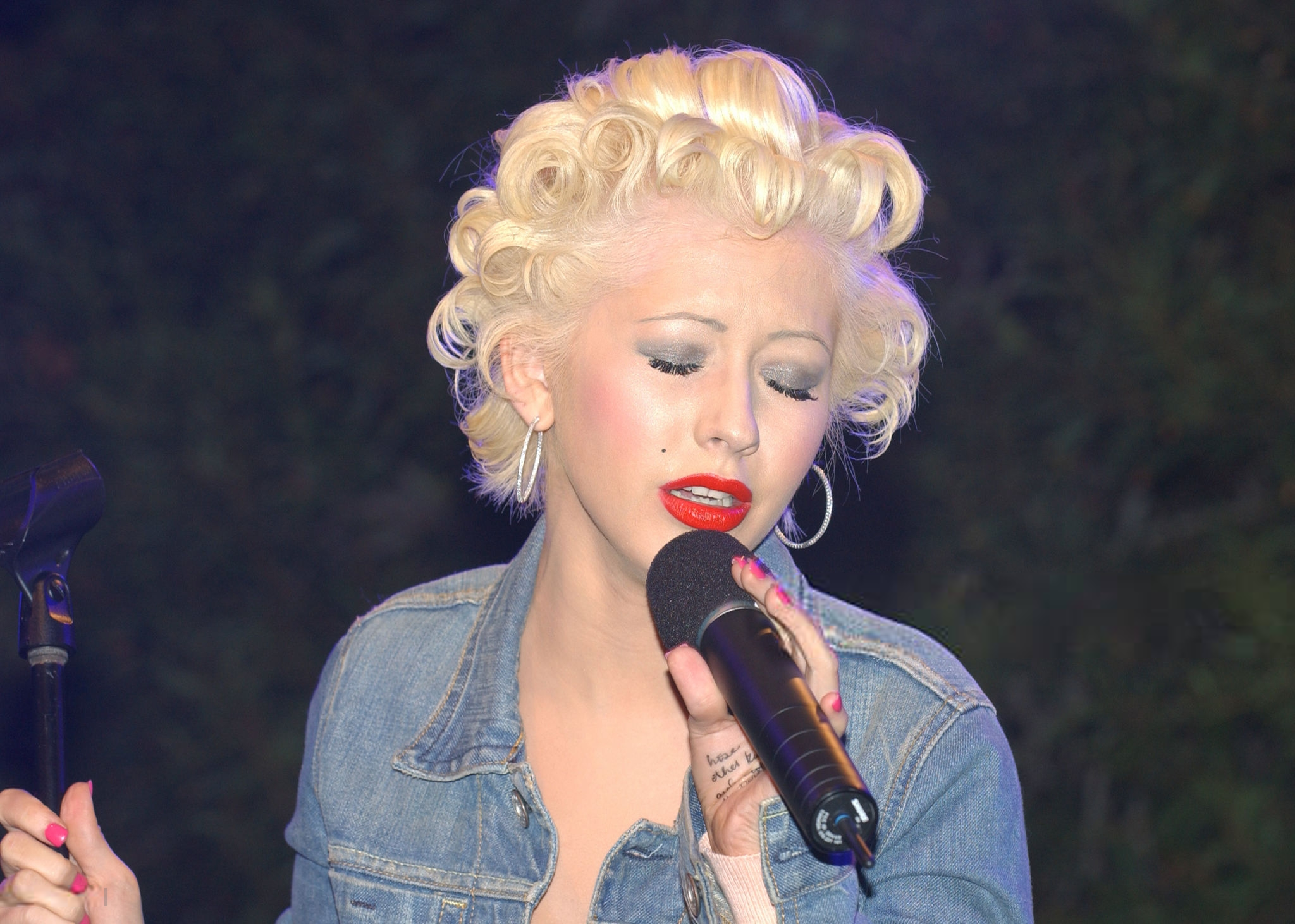 184504213.png 184504213.png