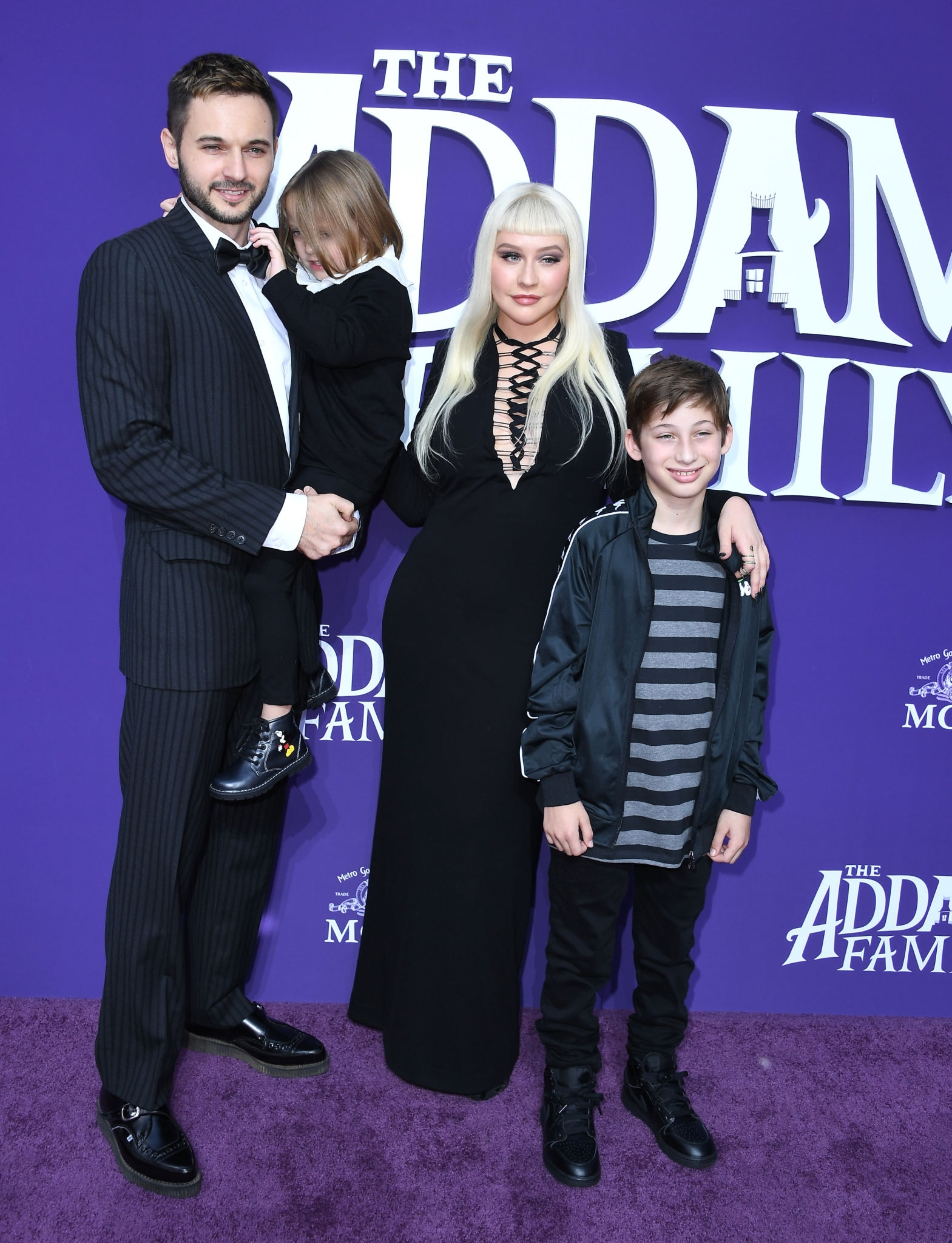 191064037_legendxdaily.jpg 191064037_legendxdaily.jpg