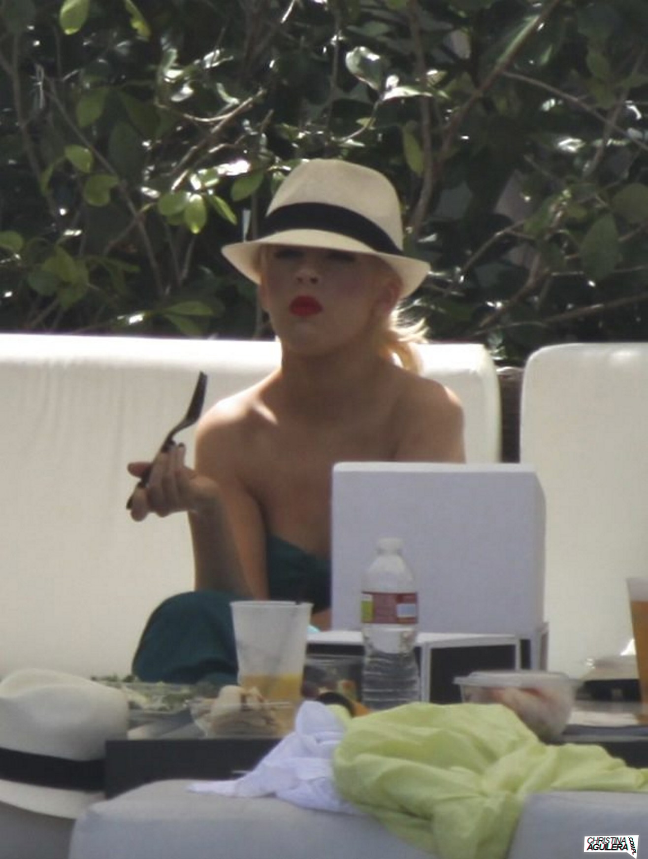 2156020.jpg 2156020.jpg