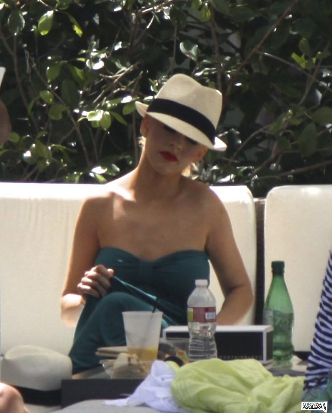 2156025.jpg 2156025.jpg