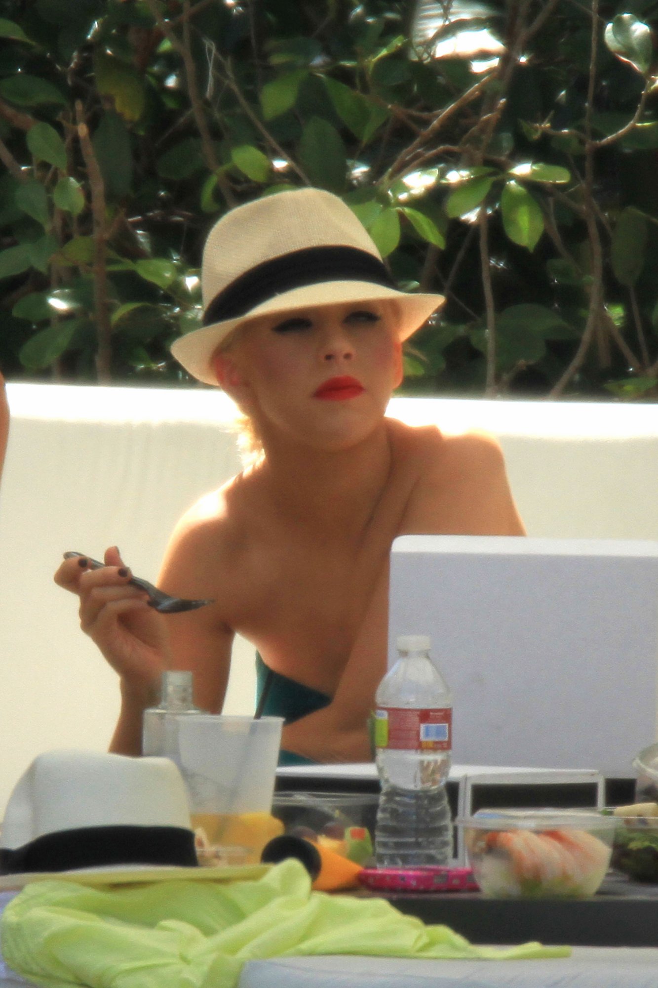 2156072.jpg 2156072.jpg