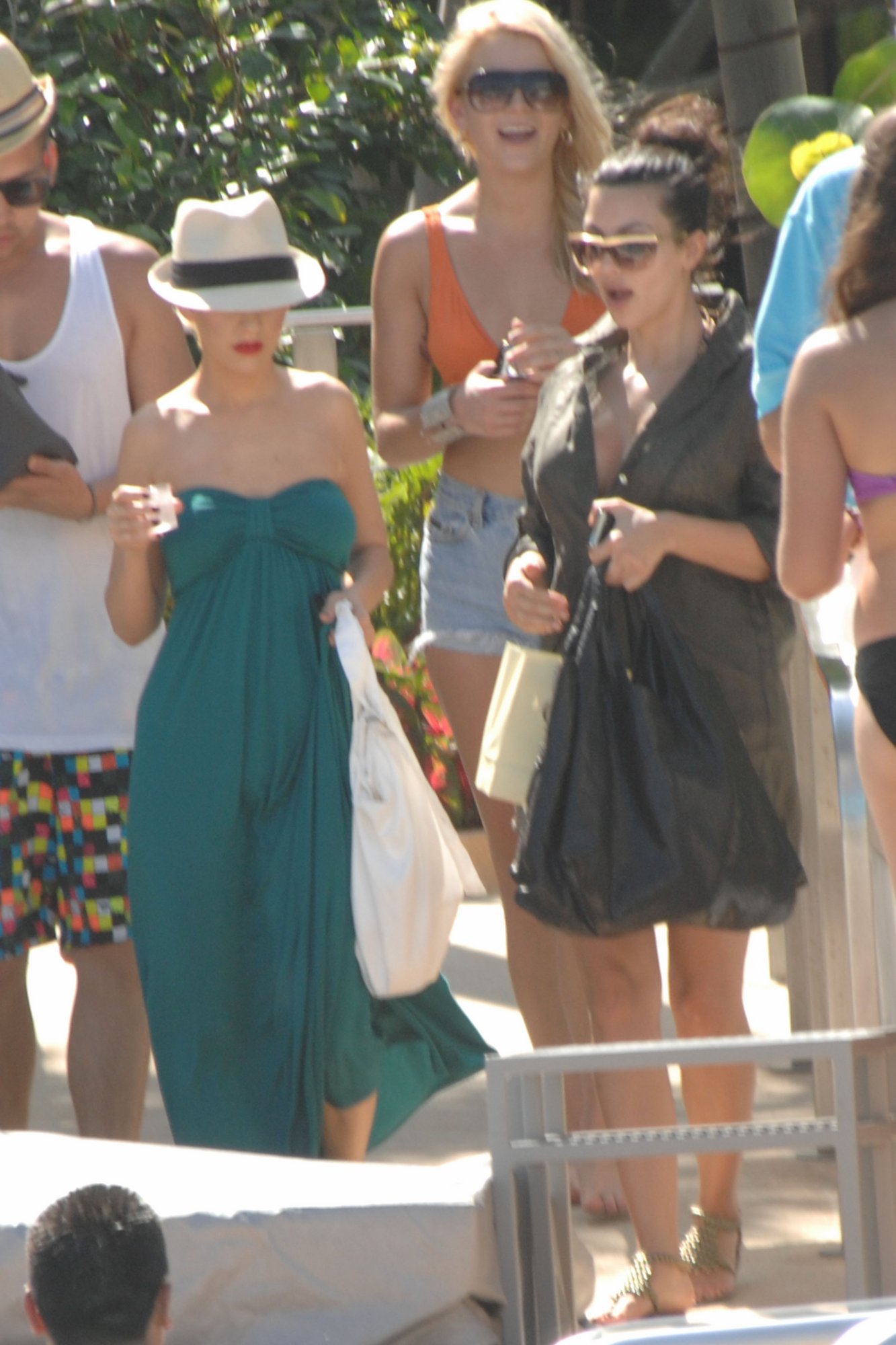 2156076.jpg 2156076.jpg