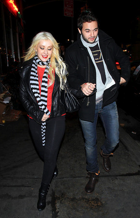 2568002.png 2568002.png