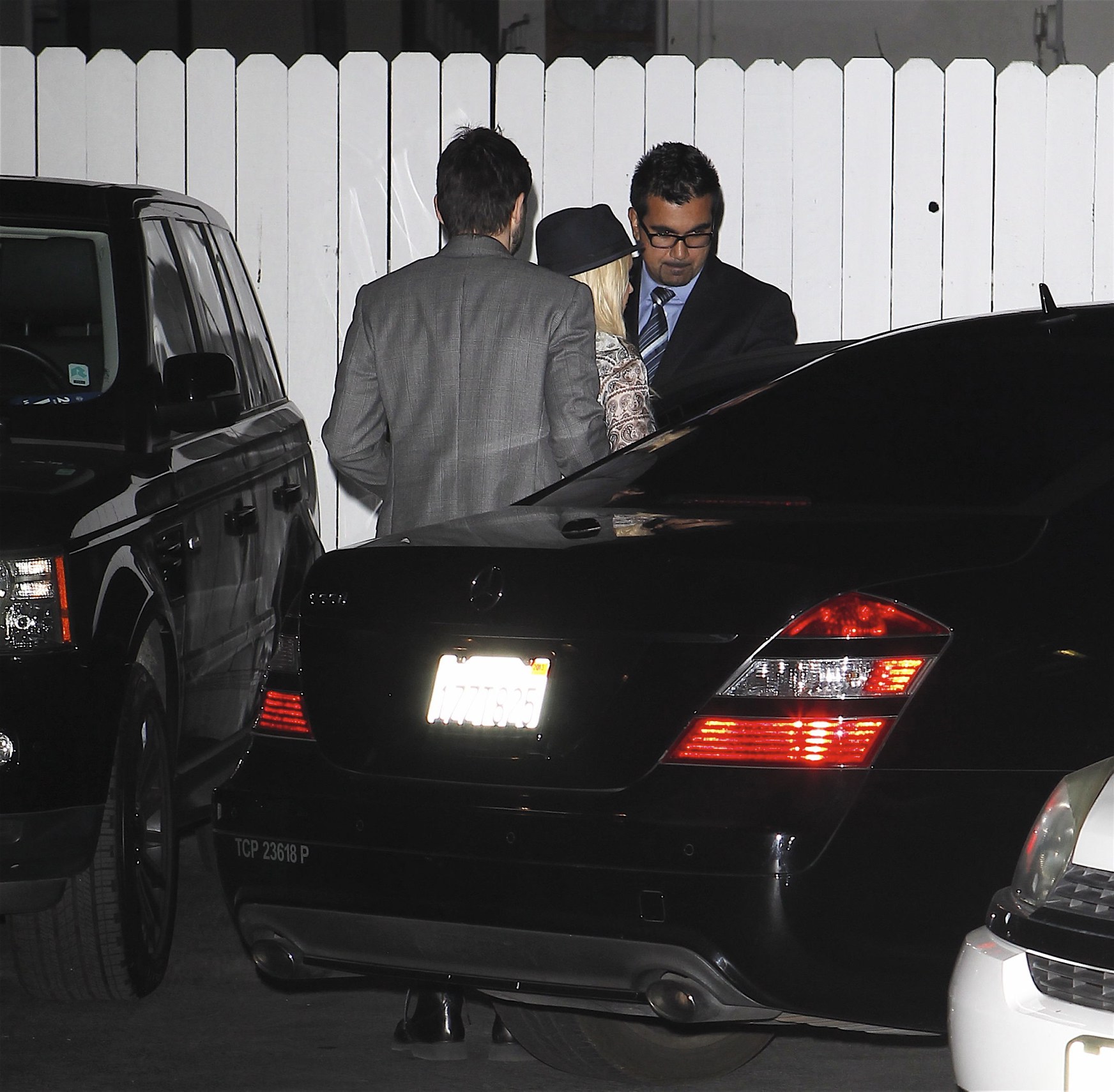 2587317001.jpg 2587317001.jpg