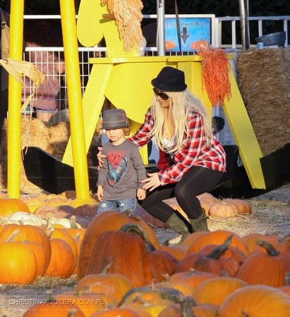 258963010.jpg 258963010.jpg