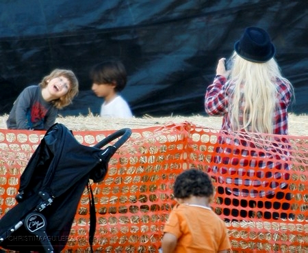 258963031.jpg 258963031.jpg