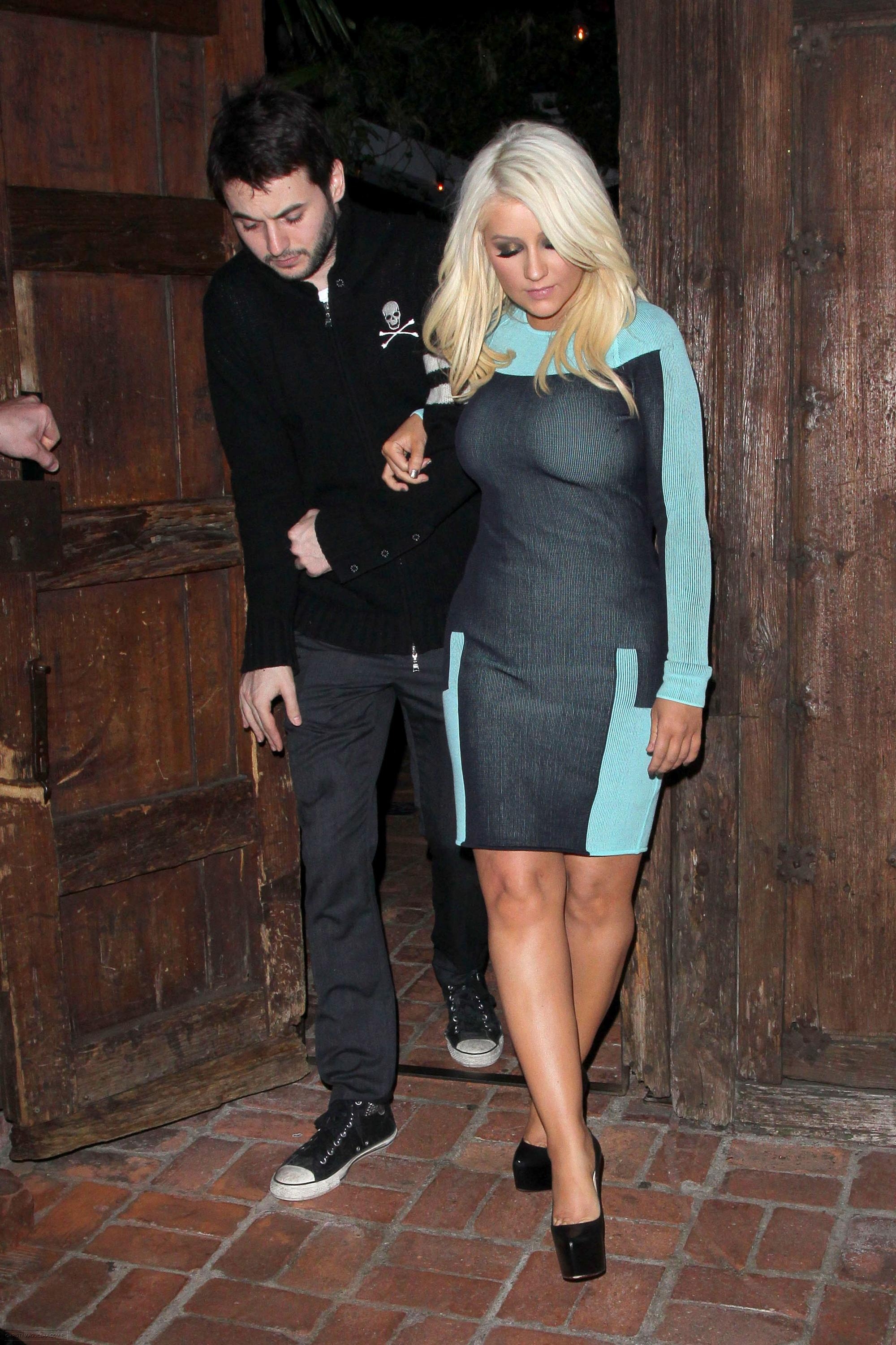 25896478067.jpg 25896478067.jpg