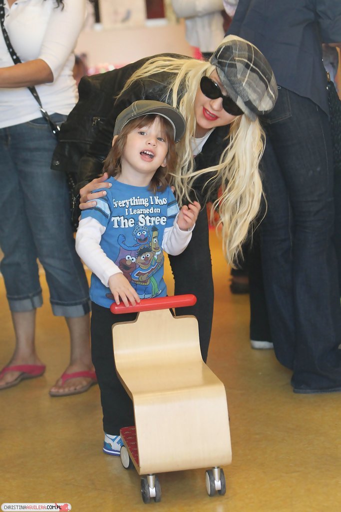 3256061.jpg 3256061.jpg