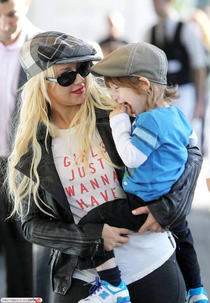 3256068.jpg 3256068.jpg