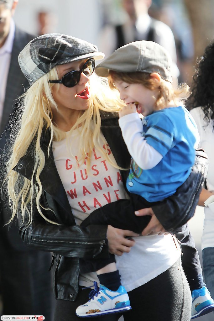 3256080.jpg 3256080.jpg