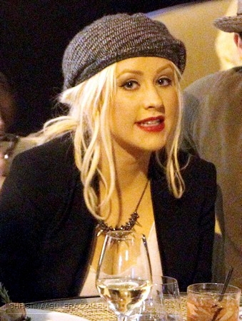 432894003.jpg 432894003.jpg