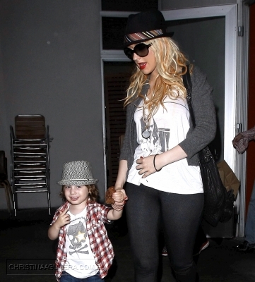 454778035.jpg 454778035.jpg