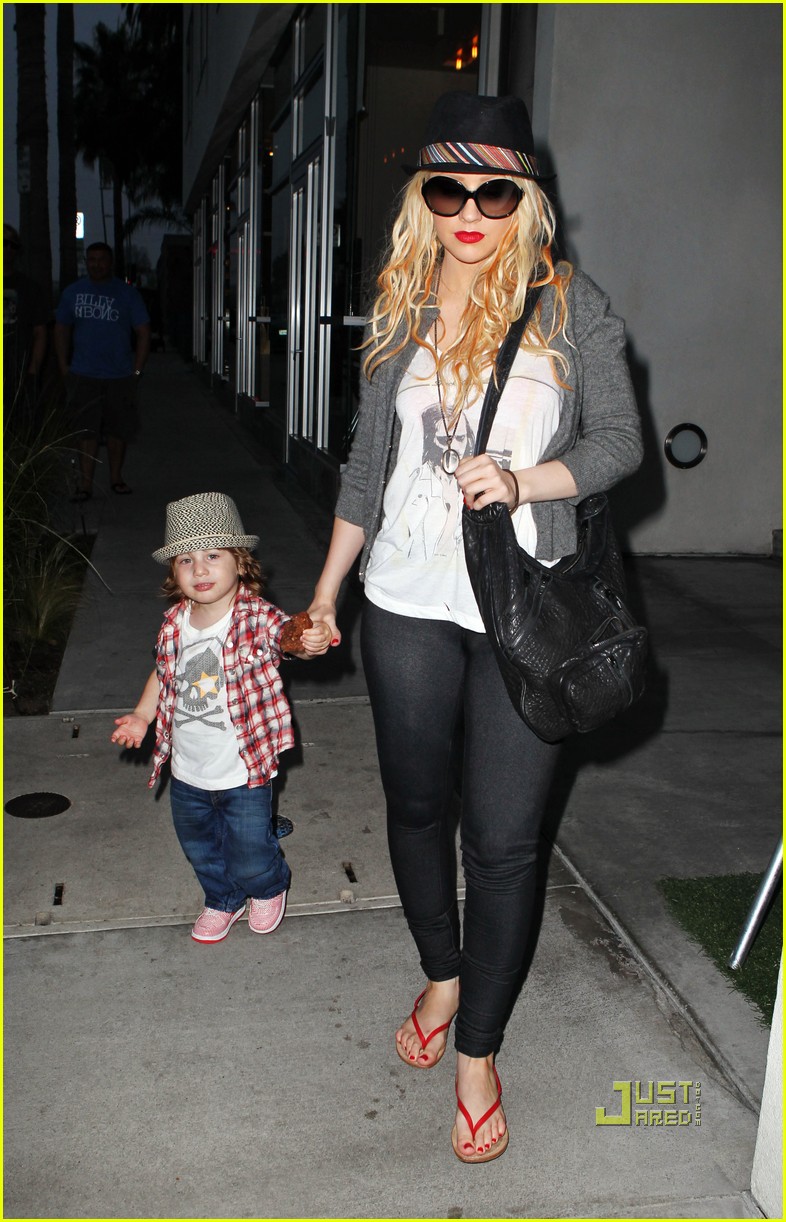 454778044.jpg 454778044.jpg