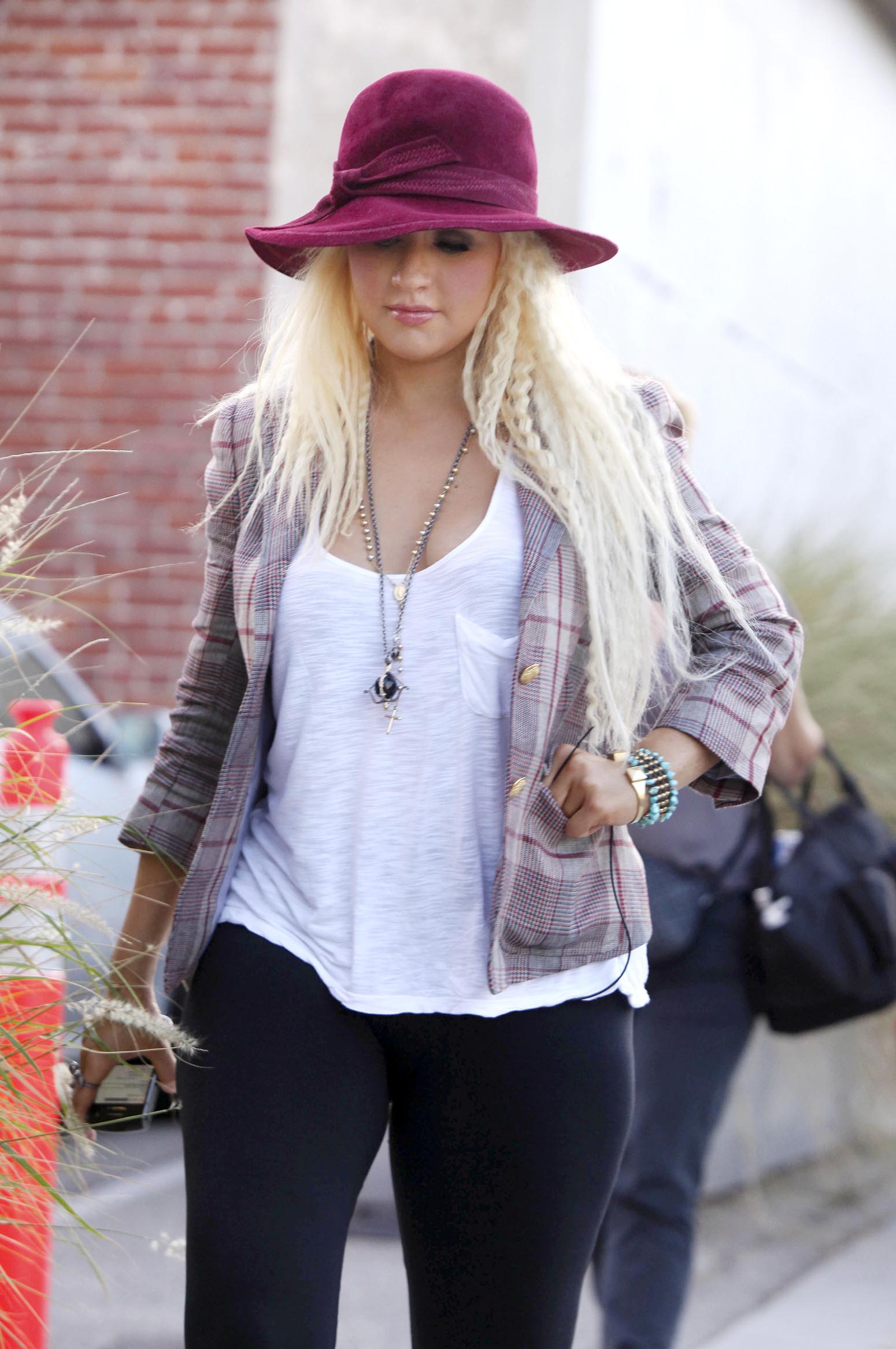 45698009.jpg 45698009.jpg