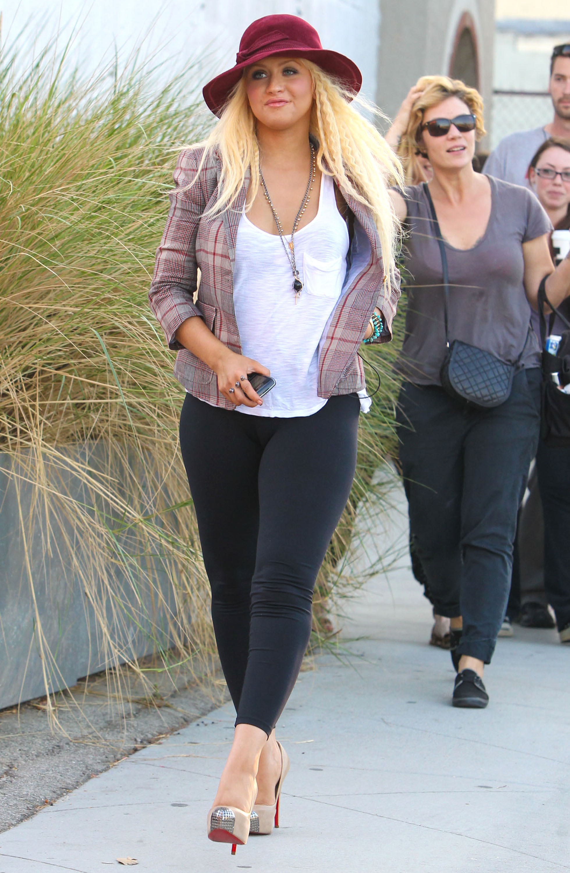 45698022.jpg 45698022.jpg