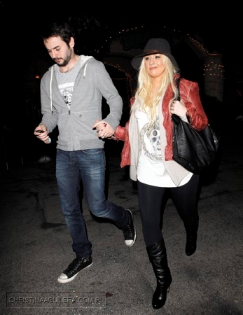 456987026~0.jpg 456987026~0.jpg