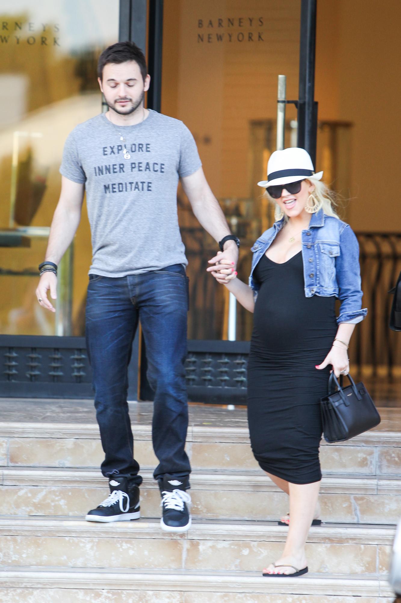 45874025.jpg 45874025.jpg