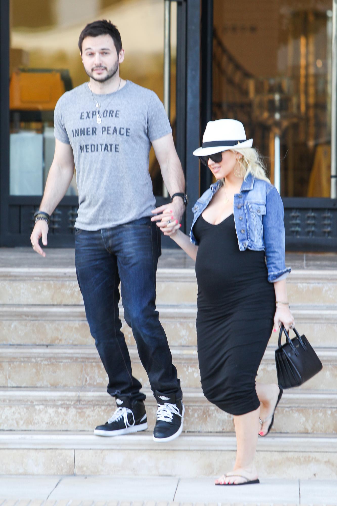 45874034.jpg 45874034.jpg