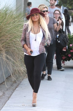 45895024.jpg 45895024.jpg