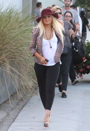 45895027.jpg 45895027.jpg