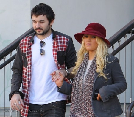 463214003.jpg 463214003.jpg