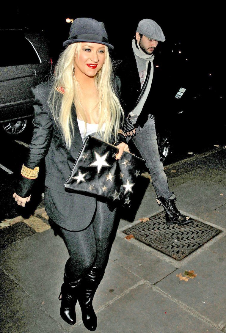 46987003.jpg 46987003.jpg