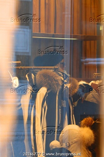 470018.jpg 470018.jpg