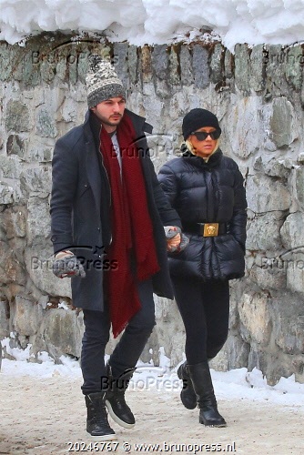 470037.jpg 470037.jpg