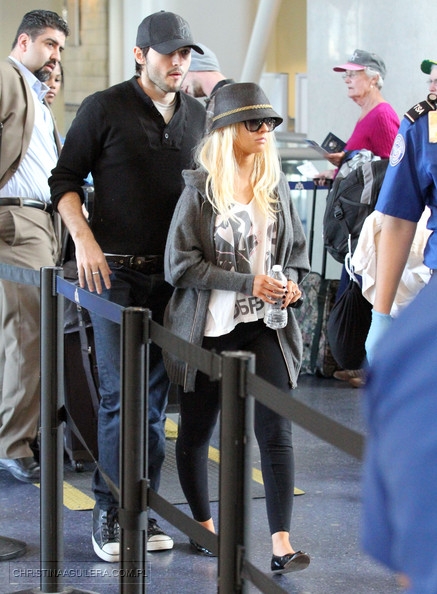 4758010.jpg 4758010.jpg