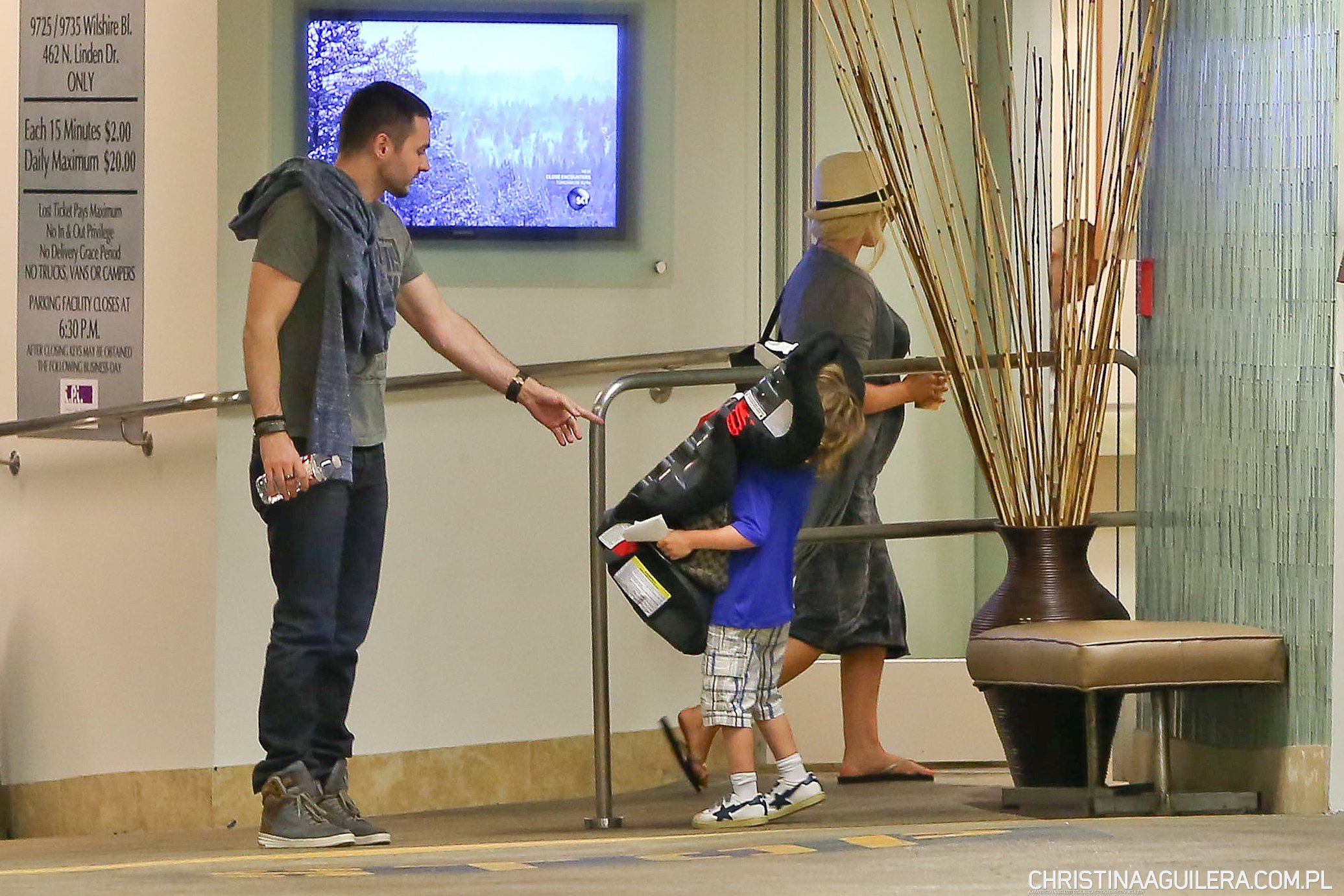 47895002.jpg 47895002.jpg