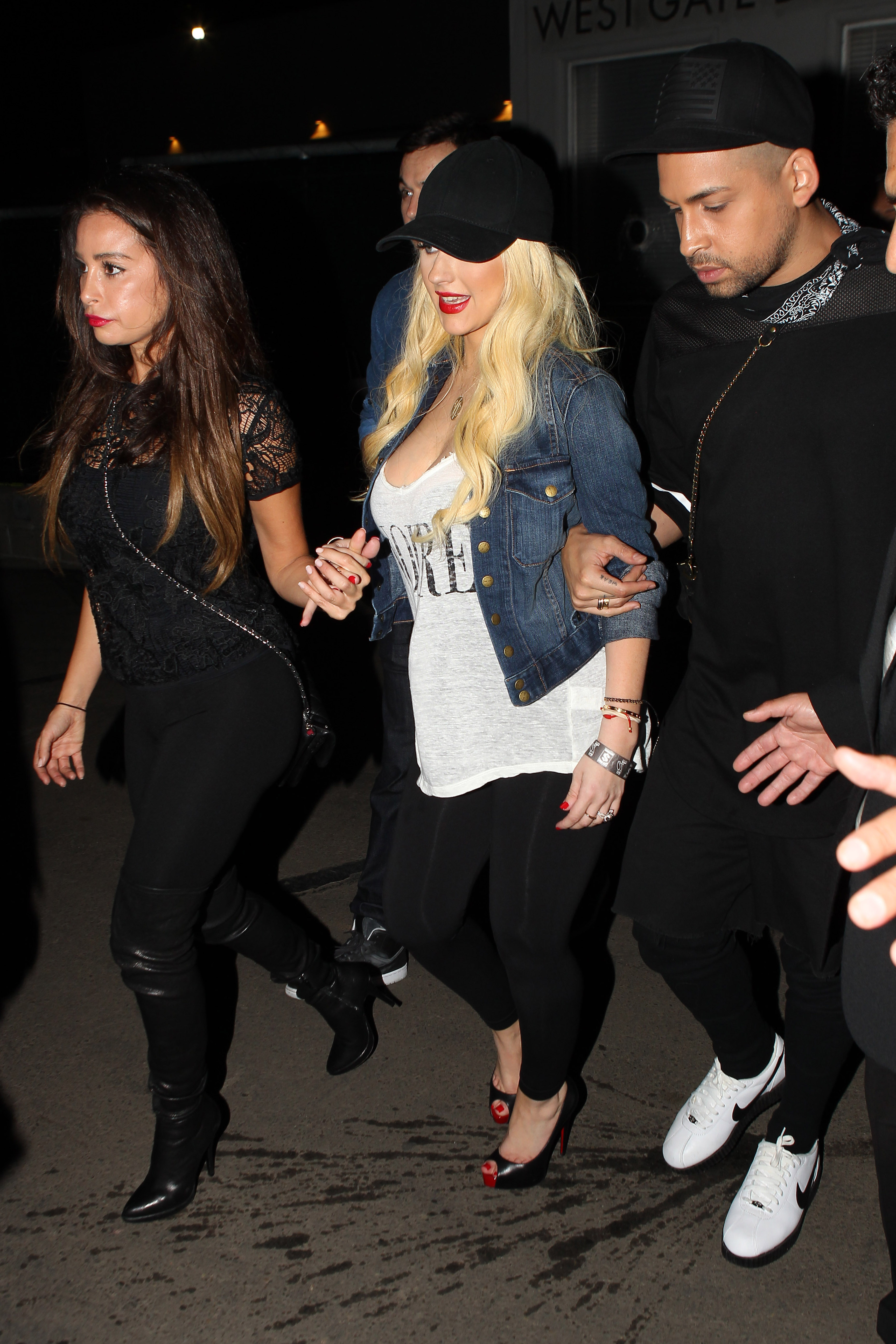 4858011.jpg 4858011.jpg