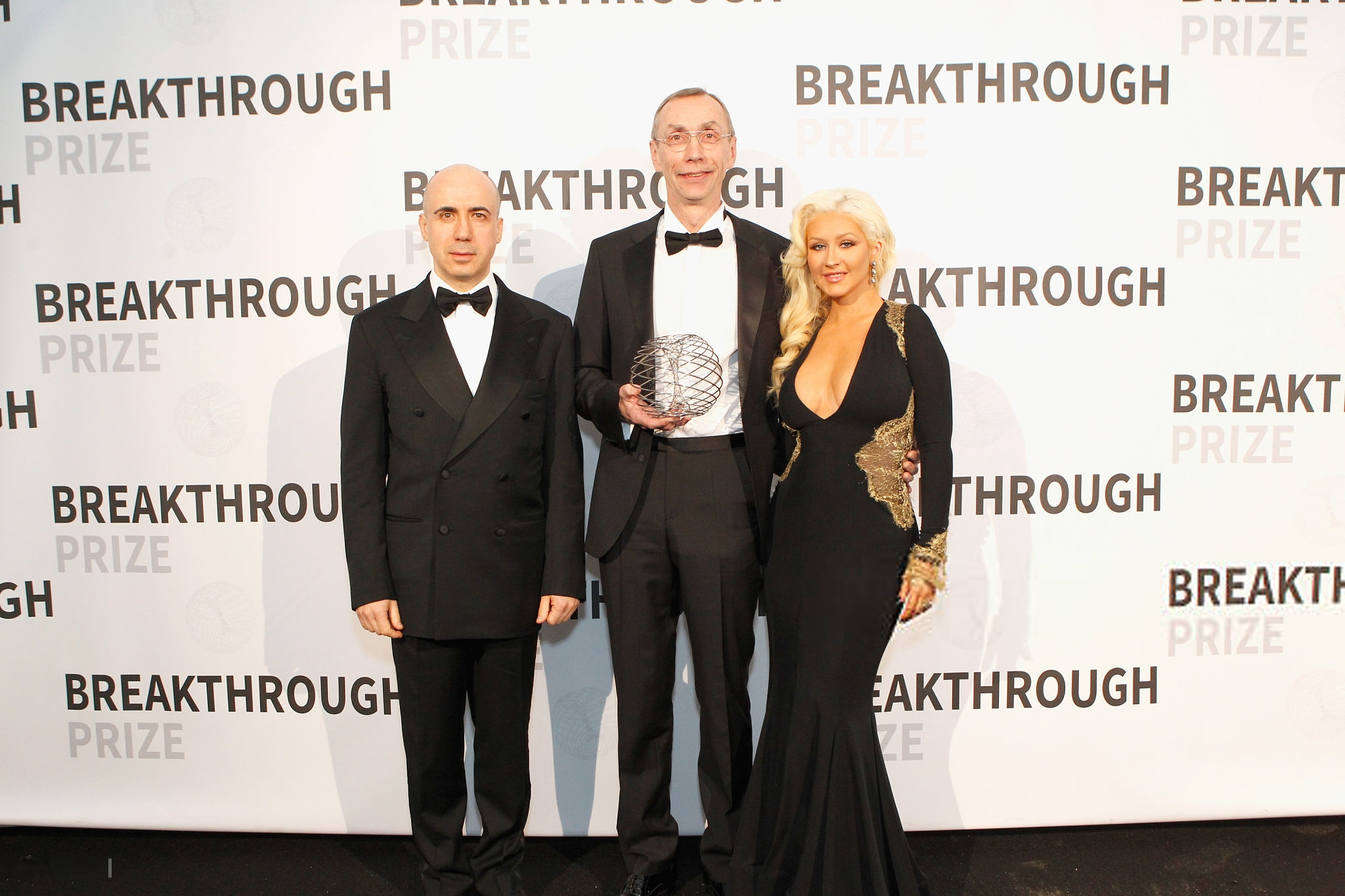 496361152.png 496361152.png