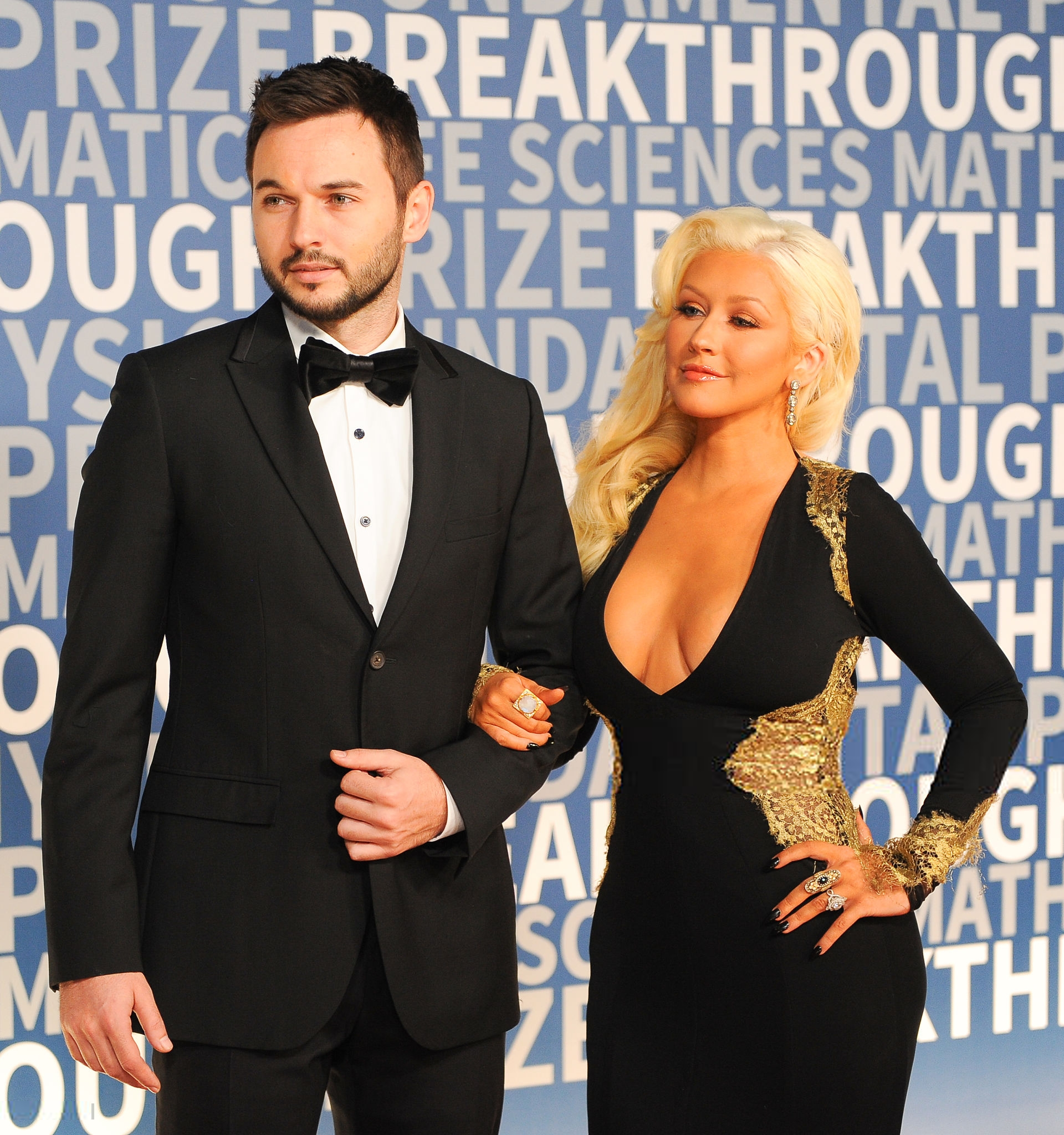 496363216.png 496363216.png