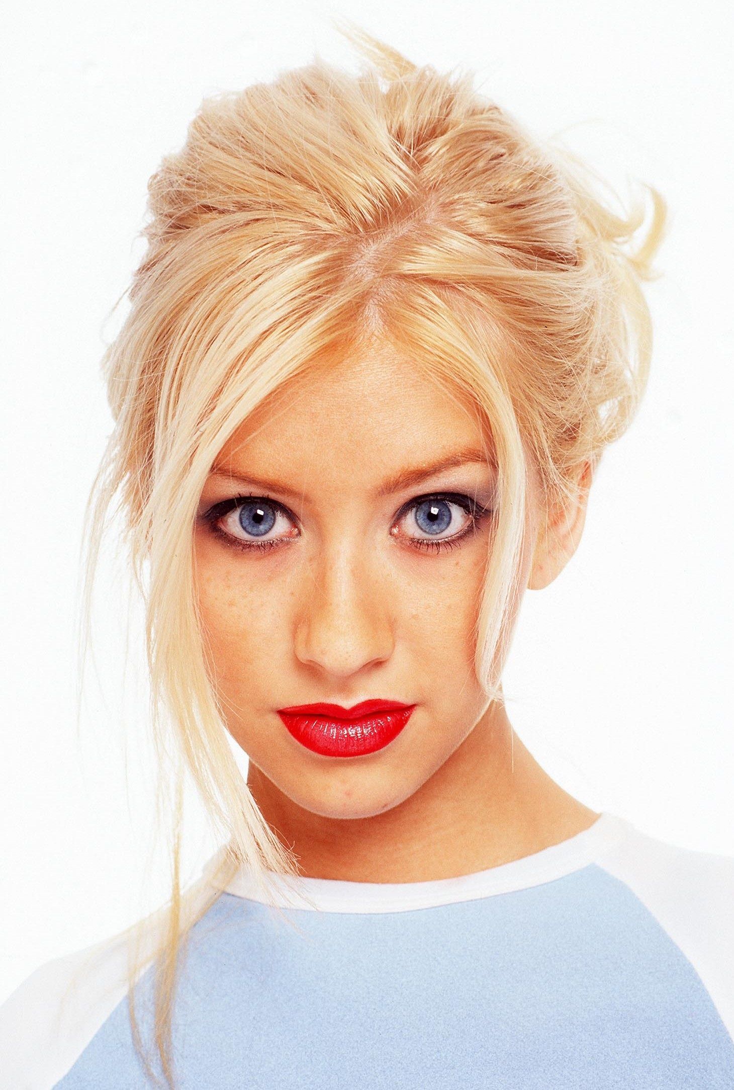 Keywords: christina aguilera, xtina, 1999, t-shirt ads, campaign, casper Keywords: christina aguilera, xtina, 1999, t-shirt ads, campaign, casper