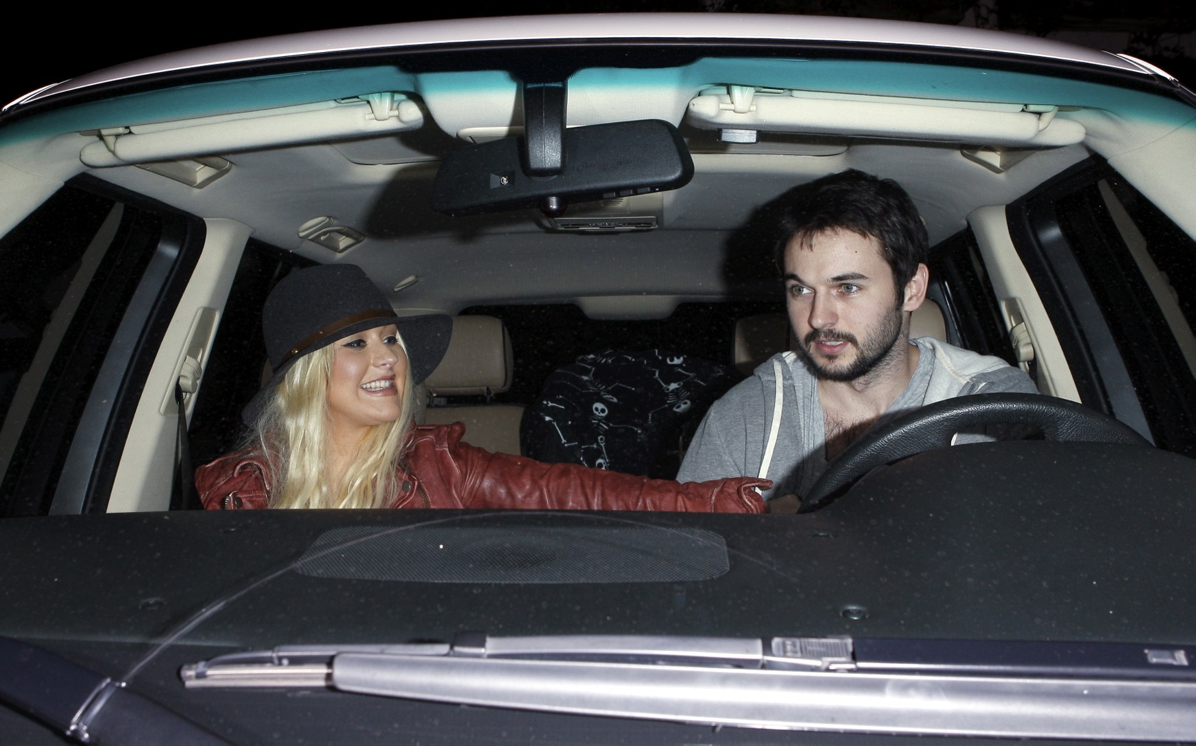 5698004.jpg 5698004.jpg