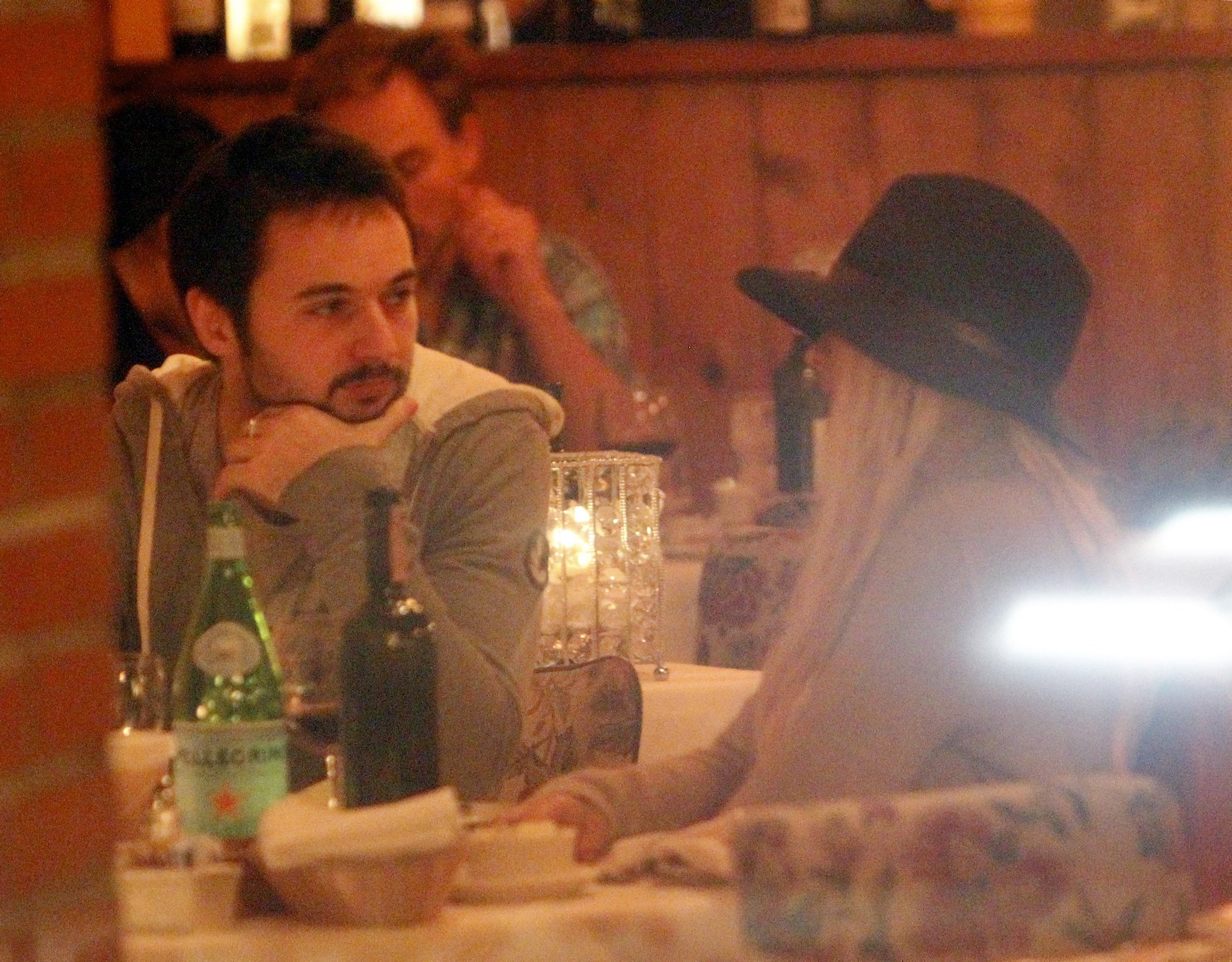 5698021.jpg 5698021.jpg