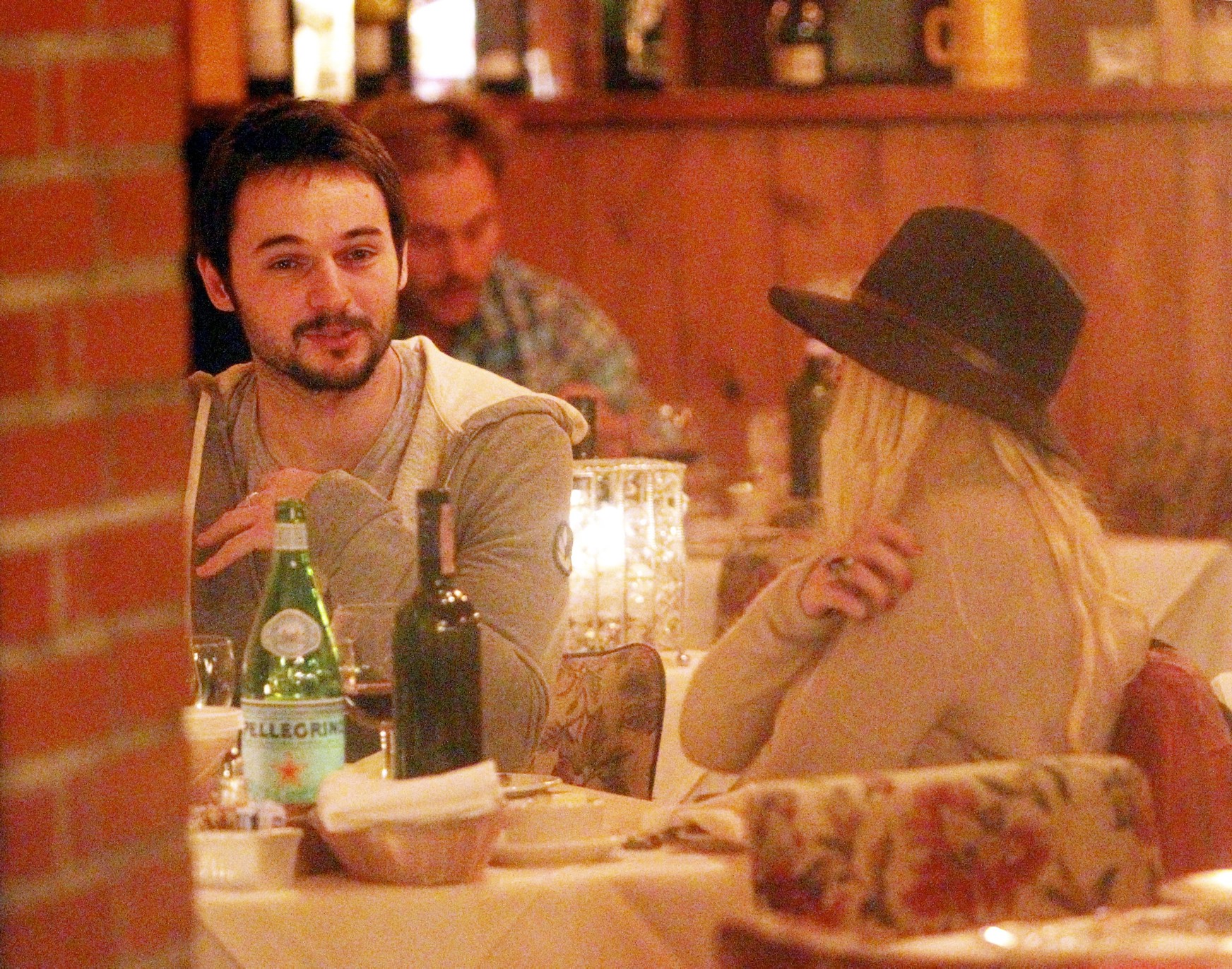 5698029.jpg 5698029.jpg