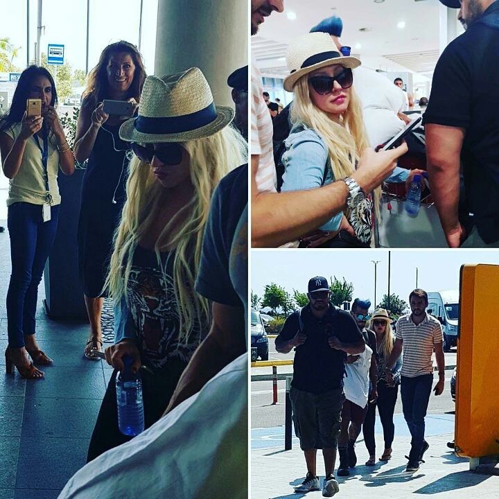 57695027.jpg 57695027.jpg