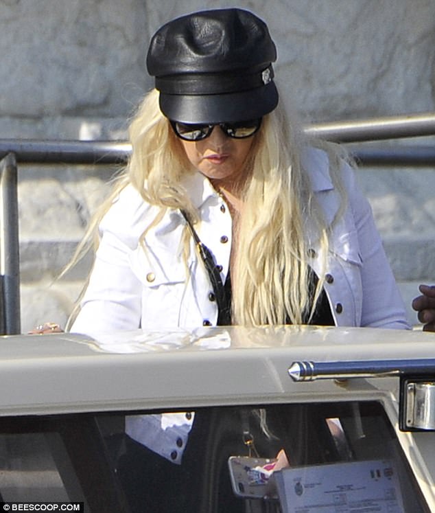 57958022.jpg 57958022.jpg