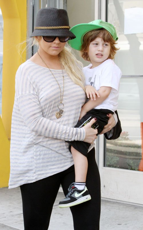 582147024.jpg 582147024.jpg