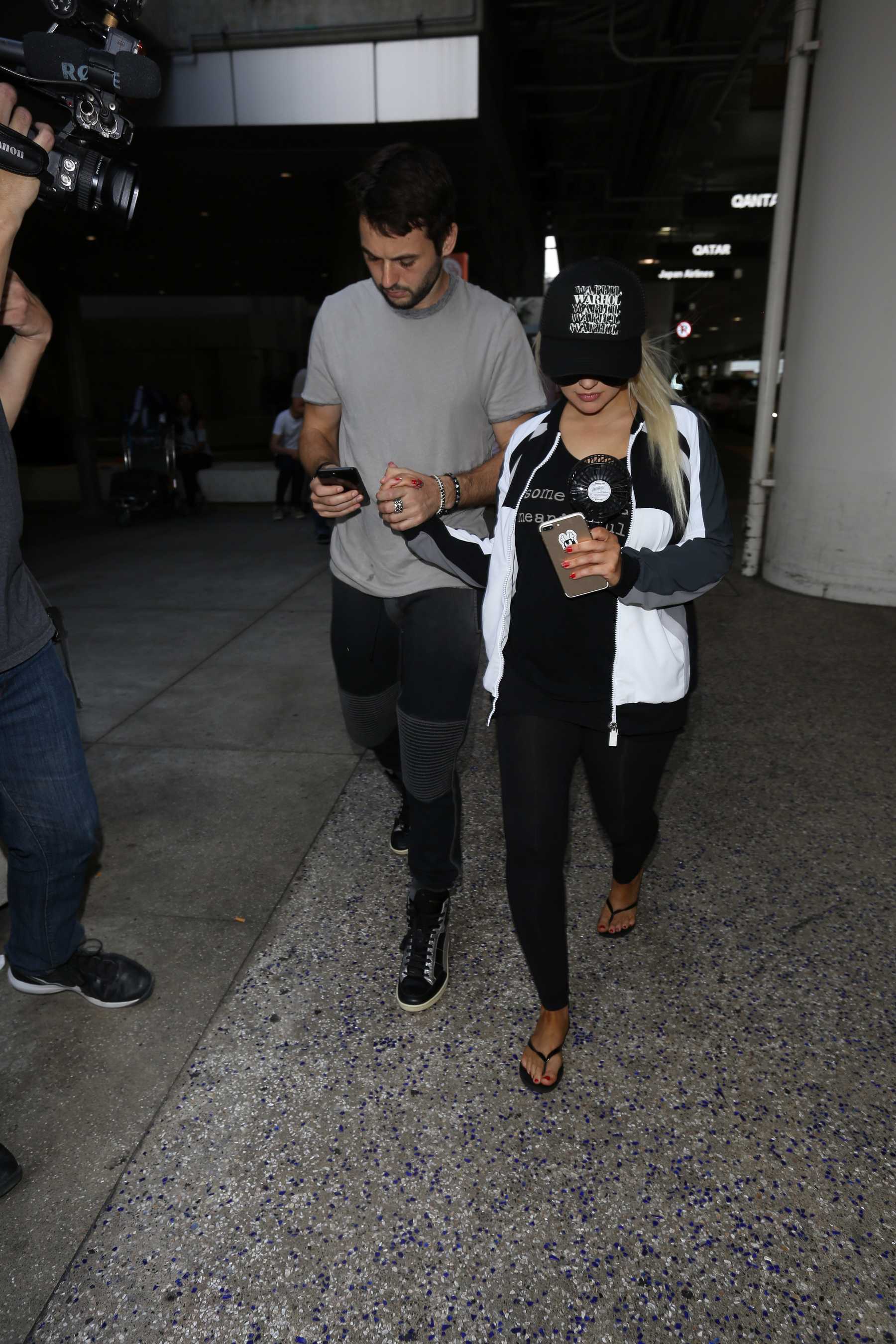 5845004.jpg 5845004.jpg