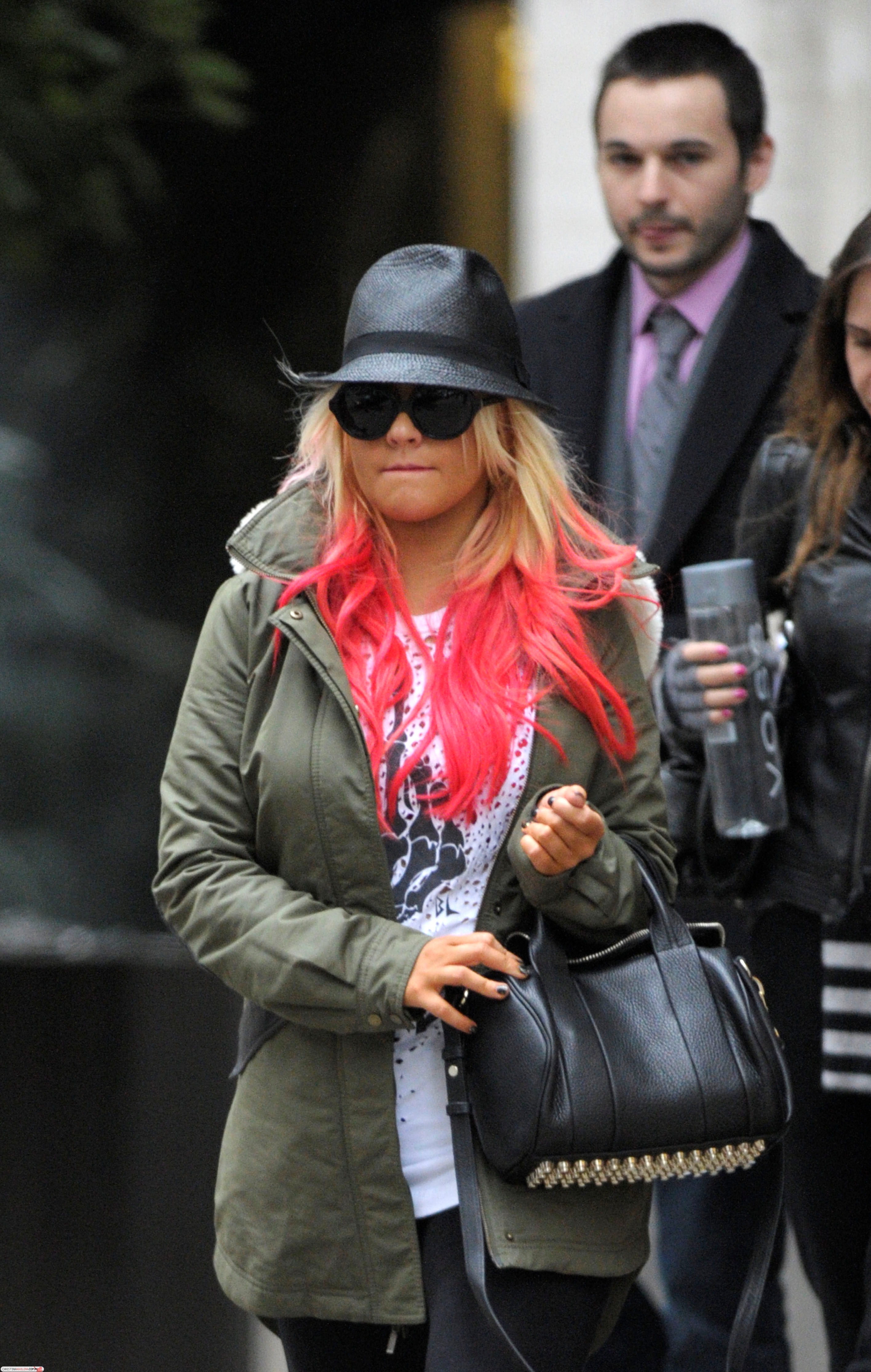 5963008.jpg 5963008.jpg